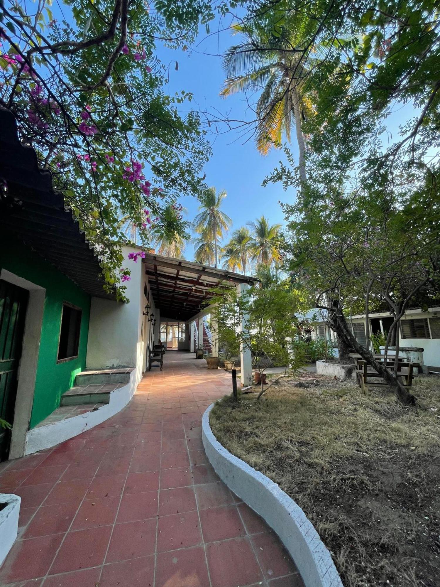 Sugarloaf Beach House & Surf Lodge El Cuco Bagian luar foto