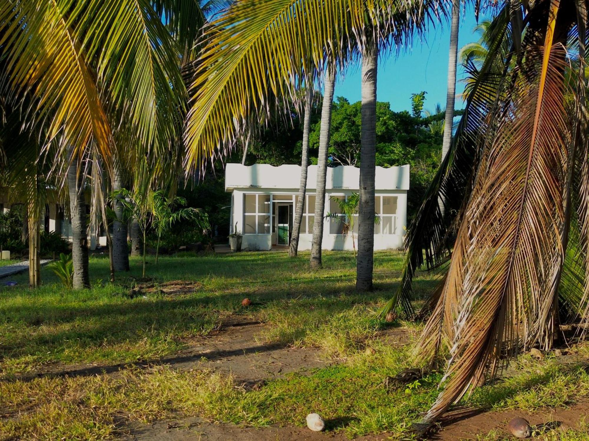 Sugarloaf Beach House & Surf Lodge El Cuco Bagian luar foto